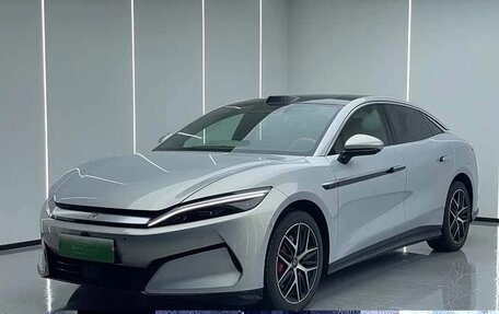 BYD Qin, 2025 год, 1 980 000 рублей, 1 фотография