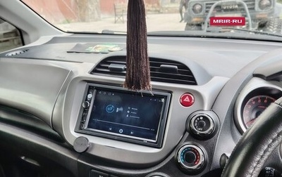 Honda Fit III, 2010 год, 850 000 рублей, 1 фотография