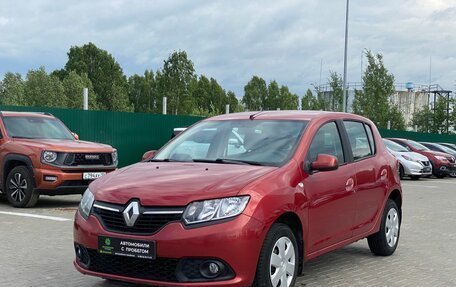 Renault Sandero II рестайлинг, 2014 год, 685 000 рублей, 1 фотография