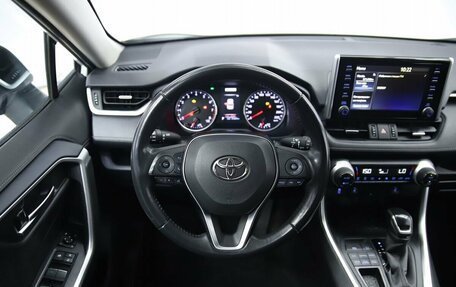 Toyota RAV4, 2021 год, 3 450 000 рублей, 14 фотография
