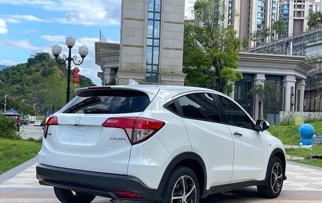 Honda Vezel, 2022 год, 1 252 000 рублей, 6 фотография