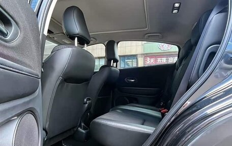 Honda Vezel, 2022 год, 1 270 000 рублей, 7 фотография