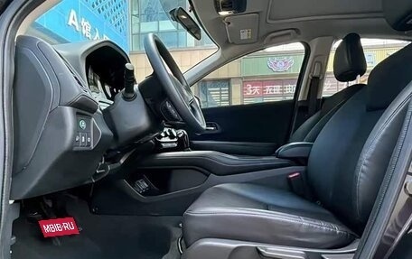 Honda Vezel, 2022 год, 1 270 000 рублей, 5 фотография