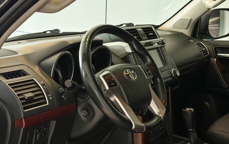 Toyota Land Cruiser Prado 150 рестайлинг 2, 2016 год, 3 417 000 рублей, 8 фотография