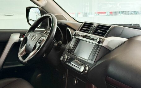 Toyota Land Cruiser Prado 150 рестайлинг 2, 2016 год, 3 417 000 рублей, 9 фотография