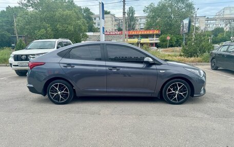 Hyundai Solaris II рестайлинг, 2021 год, 1 550 000 рублей, 4 фотография