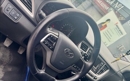 Hyundai Solaris II рестайлинг, 2021 год, 1 550 000 рублей, 24 фотография