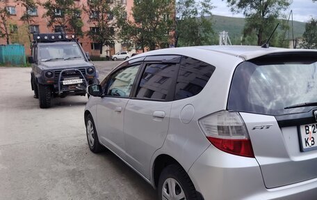Honda Fit III, 2010 год, 850 000 рублей, 5 фотография