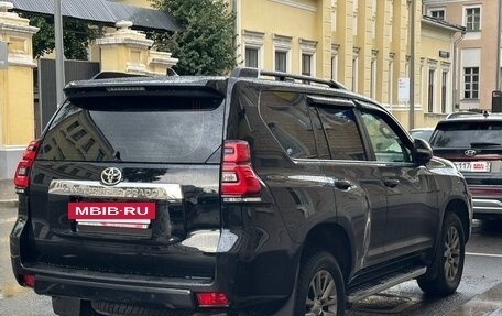 Toyota Land Cruiser Prado 150 рестайлинг 2, 2018 год, 4 250 000 рублей, 4 фотография