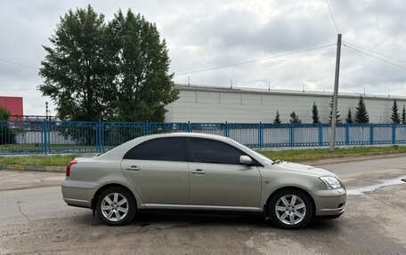 Toyota Avensis III рестайлинг, 2004 год, 749 000 рублей, 4 фотография