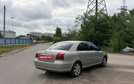 Toyota Avensis III рестайлинг, 2004 год, 749 000 рублей, 5 фотография