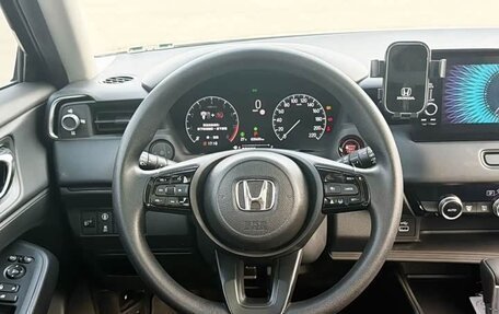 Honda Vezel, 2023 год, 1 680 000 рублей, 8 фотография