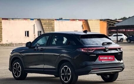 Honda Vezel, 2023 год, 1 680 000 рублей, 4 фотография