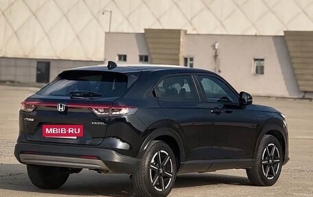 Honda Vezel, 2023 год, 1 680 000 рублей, 6 фотография
