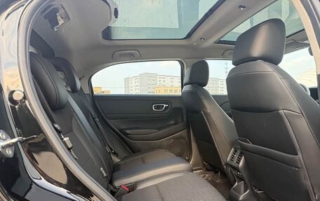 Honda Vezel, 2023 год, 1 680 000 рублей, 13 фотография