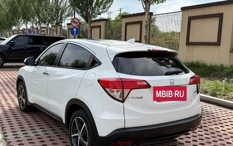 Honda Vezel, 2022 год, 1 230 000 рублей, 4 фотография