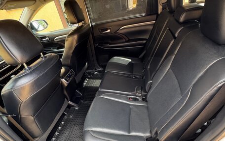 Toyota Highlander III, 2019 год, 3 450 000 рублей, 13 фотография