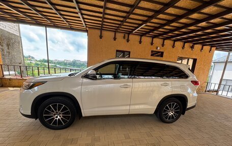 Toyota Highlander III, 2019 год, 3 450 000 рублей, 19 фотография