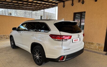 Toyota Highlander III, 2019 год, 3 450 000 рублей, 20 фотография