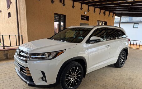Toyota Highlander III, 2019 год, 3 450 000 рублей, 26 фотография