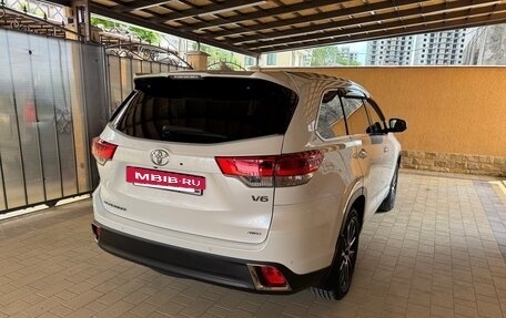 Toyota Highlander III, 2019 год, 3 450 000 рублей, 22 фотография