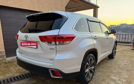 Toyota Highlander III, 2019 год, 3 450 000 рублей, 38 фотография