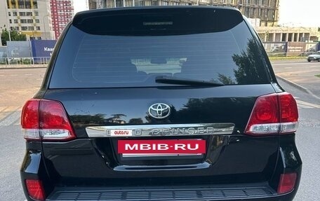 Toyota Land Cruiser 200, 2008 год, 2 300 000 рублей, 6 фотография