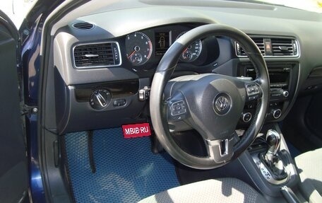 Volkswagen Jetta VI, 2012 год, 1 085 000 рублей, 13 фотография