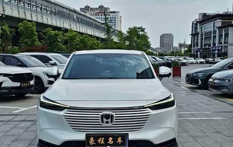 Honda Vezel, 2023 год, 1 690 000 рублей, 2 фотография