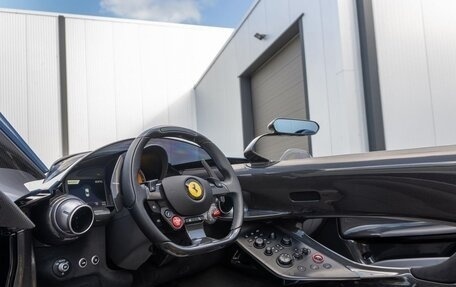 Ferrari Monza SP, 2022 год, 372 000 000 рублей, 4 фотография