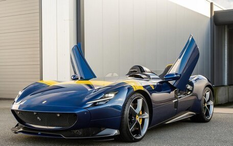 Ferrari Monza SP, 2022 год, 372 000 000 рублей, 26 фотография