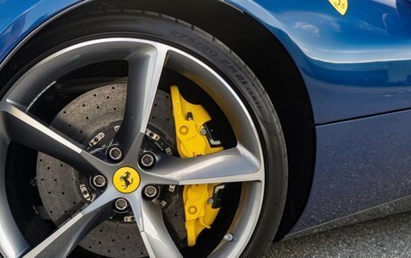 Ferrari Monza SP, 2022 год, 372 000 000 рублей, 27 фотография