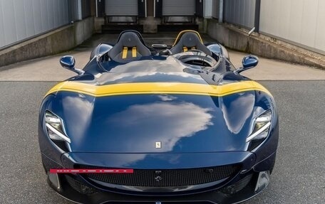 Ferrari Monza SP, 2022 год, 372 000 000 рублей, 24 фотография