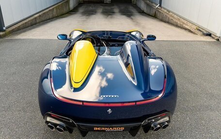 Ferrari Monza SP, 2022 год, 372 000 000 рублей, 40 фотография