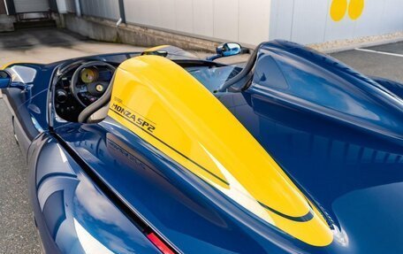 Ferrari Monza SP, 2022 год, 372 000 000 рублей, 38 фотография