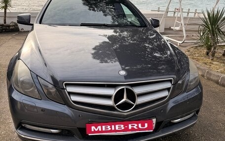 Mercedes-Benz E-Класс, 2011 год, 1 300 000 рублей, 1 фотография