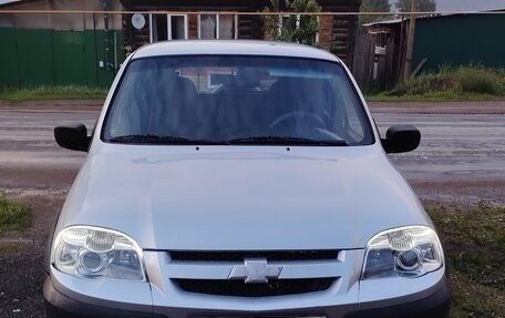 Chevrolet Niva I рестайлинг, 2010 год, 400 000 рублей, 1 фотография