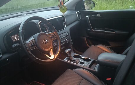 KIA Sportage IV рестайлинг, 2018 год, 1 850 000 рублей, 7 фотография