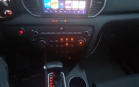 KIA Sportage IV рестайлинг, 2018 год, 1 850 000 рублей, 10 фотография