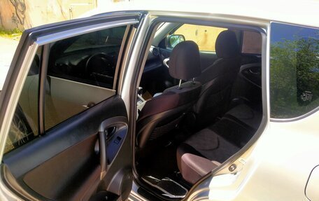 Toyota RAV4, 2011 год, 1 370 000 рублей, 9 фотография