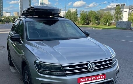 Volkswagen Tiguan II, 2019 год, 2 800 000 рублей, 3 фотография