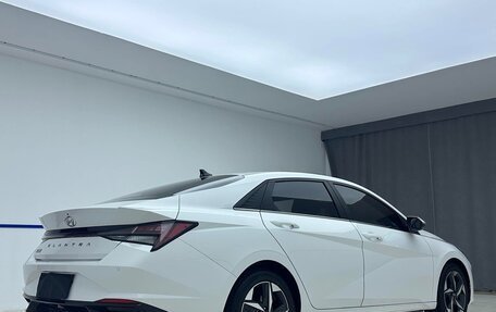 Hyundai Elantra, 2023 год, 1 140 000 рублей, 6 фотография