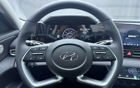 Hyundai Elantra, 2023 год, 1 140 000 рублей, 11 фотография