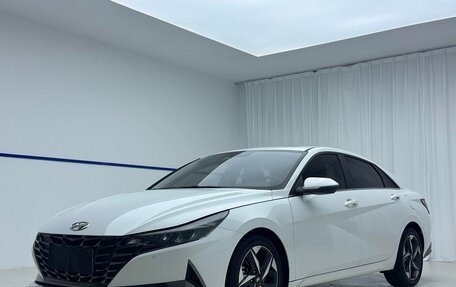 Hyundai Elantra, 2023 год, 1 140 000 рублей, 3 фотография
