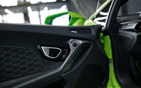 Lamborghini Huracán, 2020 год, 24 500 000 рублей, 16 фотография
