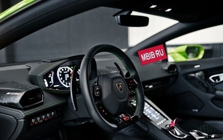Lamborghini Huracán, 2020 год, 24 500 000 рублей, 11 фотография