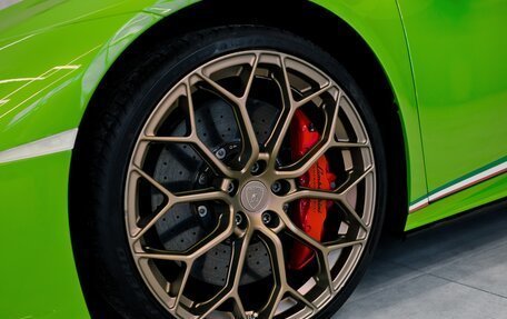 Lamborghini Huracán, 2020 год, 24 500 000 рублей, 20 фотография