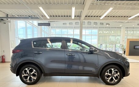 KIA Sportage IV рестайлинг, 2020 год, 2 149 999 рублей, 7 фотография