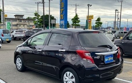 Toyota Vitz, 2015 год, 780 000 рублей, 8 фотография