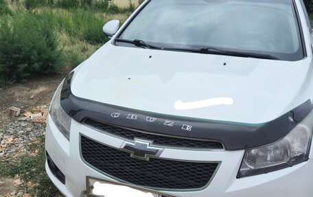 Chevrolet Cruze II, 2012 год, 580 000 рублей, 3 фотография